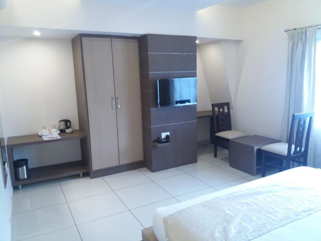 Shivaprasad Grand Hotel Kundapura Buitenkant foto
