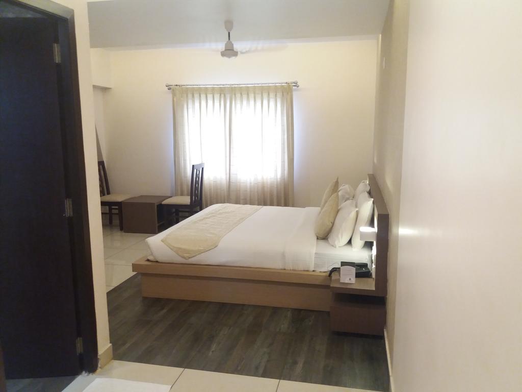Shivaprasad Grand Hotel Kundapura Buitenkant foto
